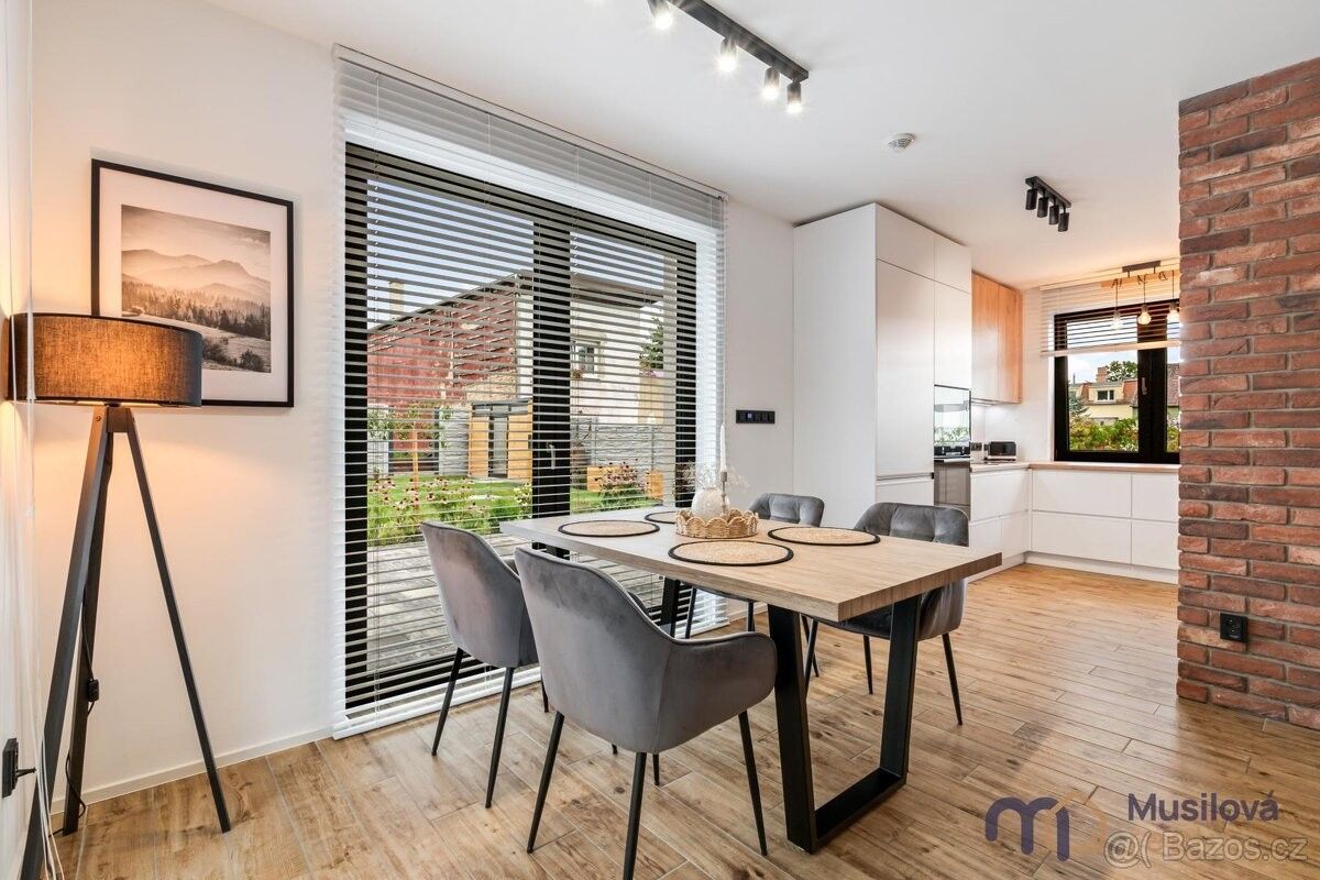 Prodej rodinný dům - Košťany u Teplic, 417 23