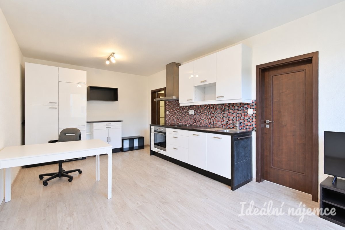 3+kk, Černého, Brno, 62 m² - 2