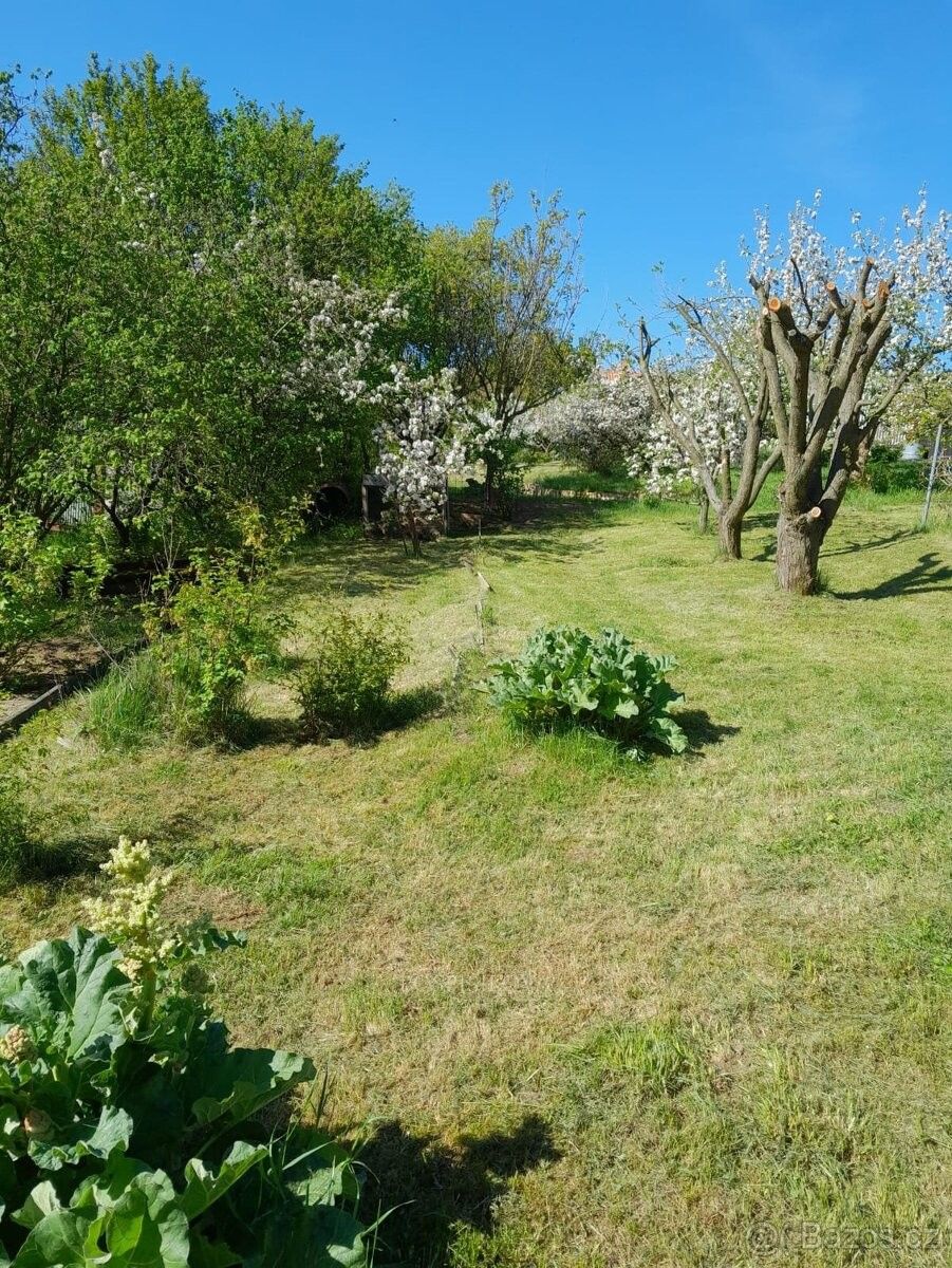 Zahrady, Hostouň u Prahy, 273 53