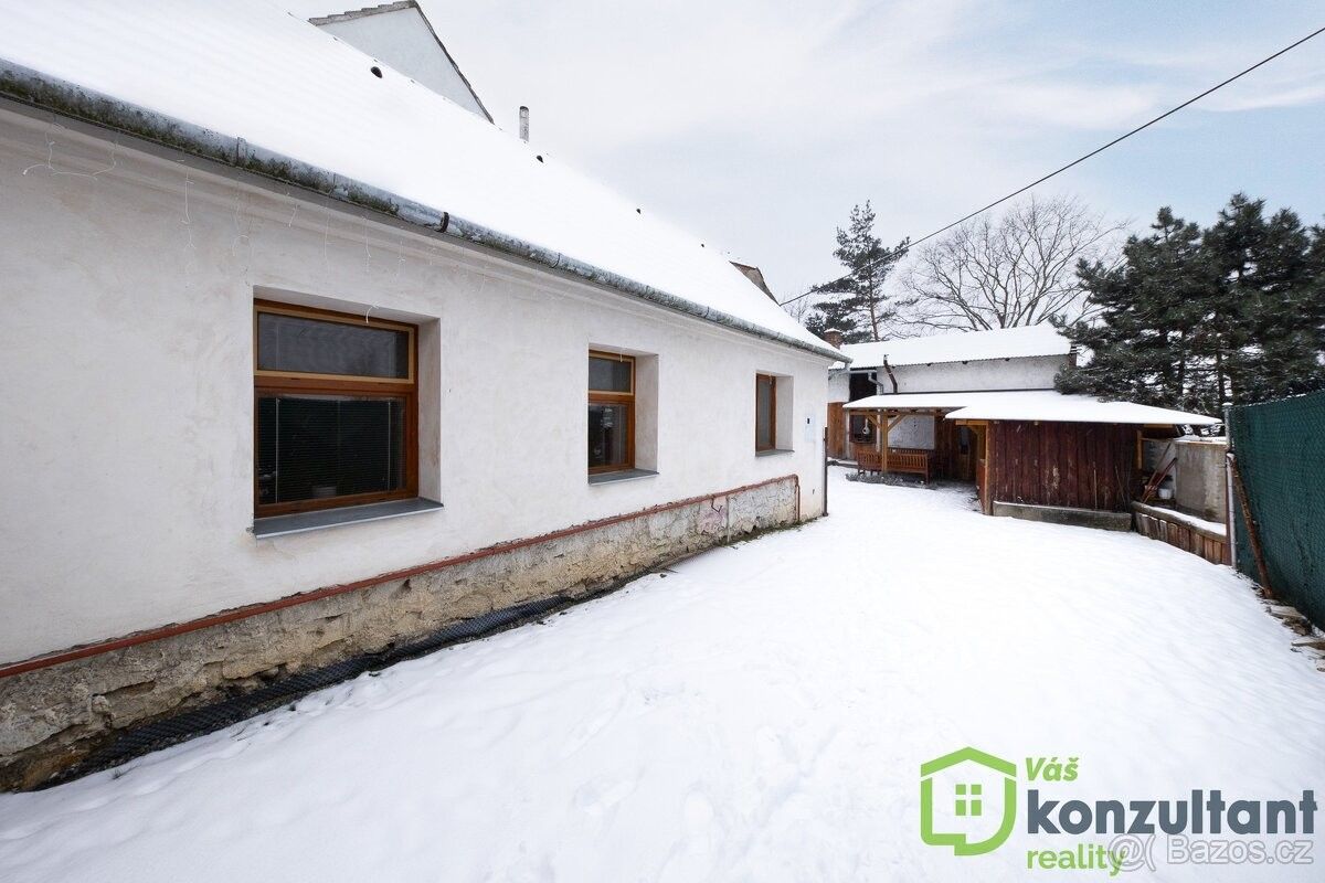 Rodinné domy, Koněšín, 675 02