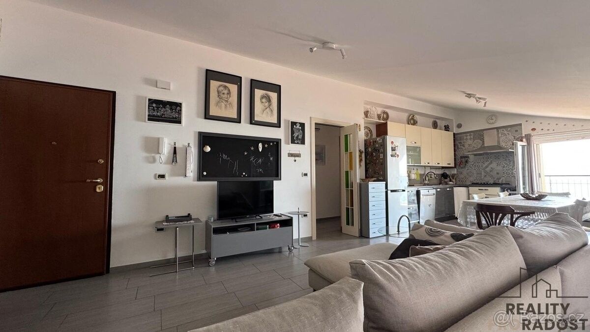 Prodej byt - 987 66, Zahraničí