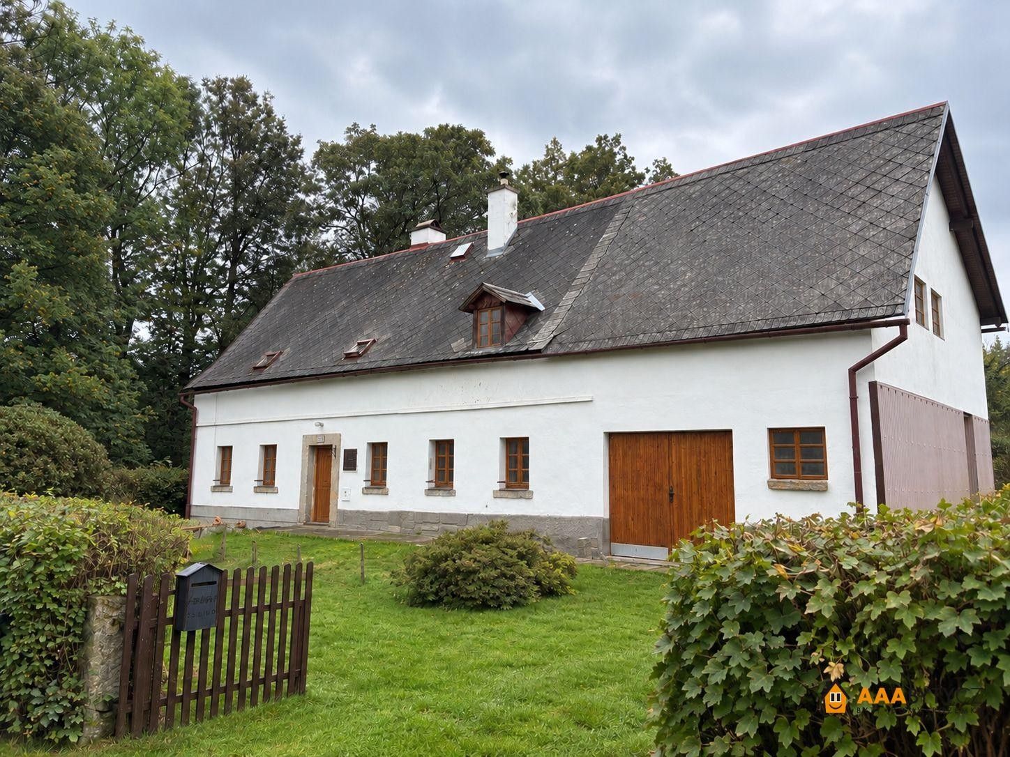 Chalupa · 276 m² · Růžová - 2