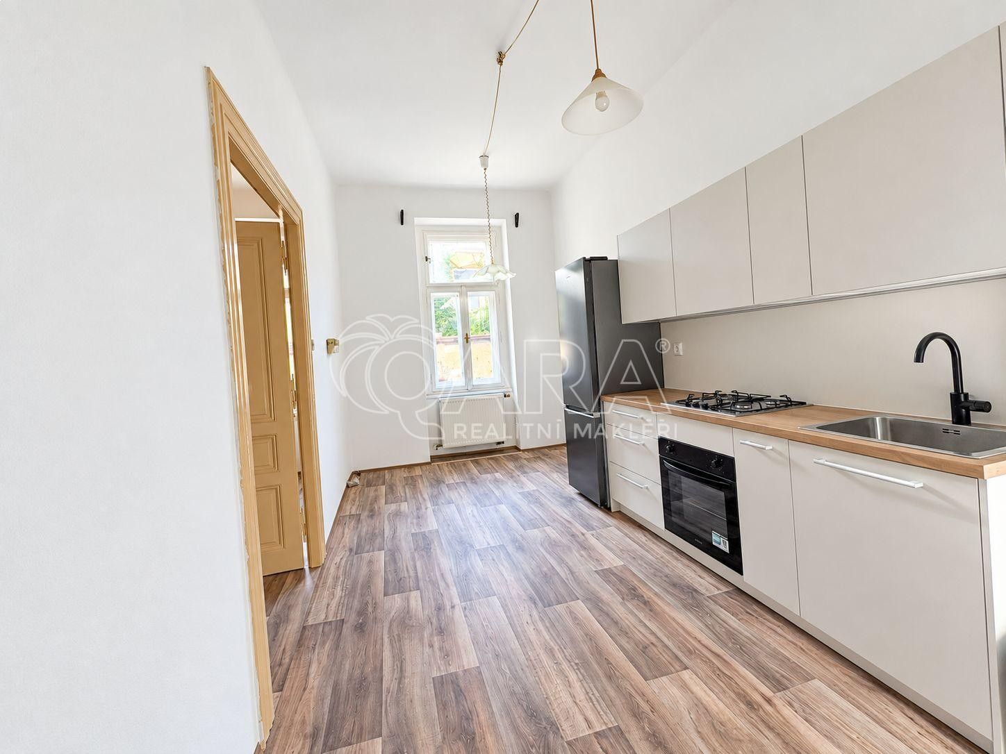 4+1, Vyšehradská , Praha, 103 m² - 2