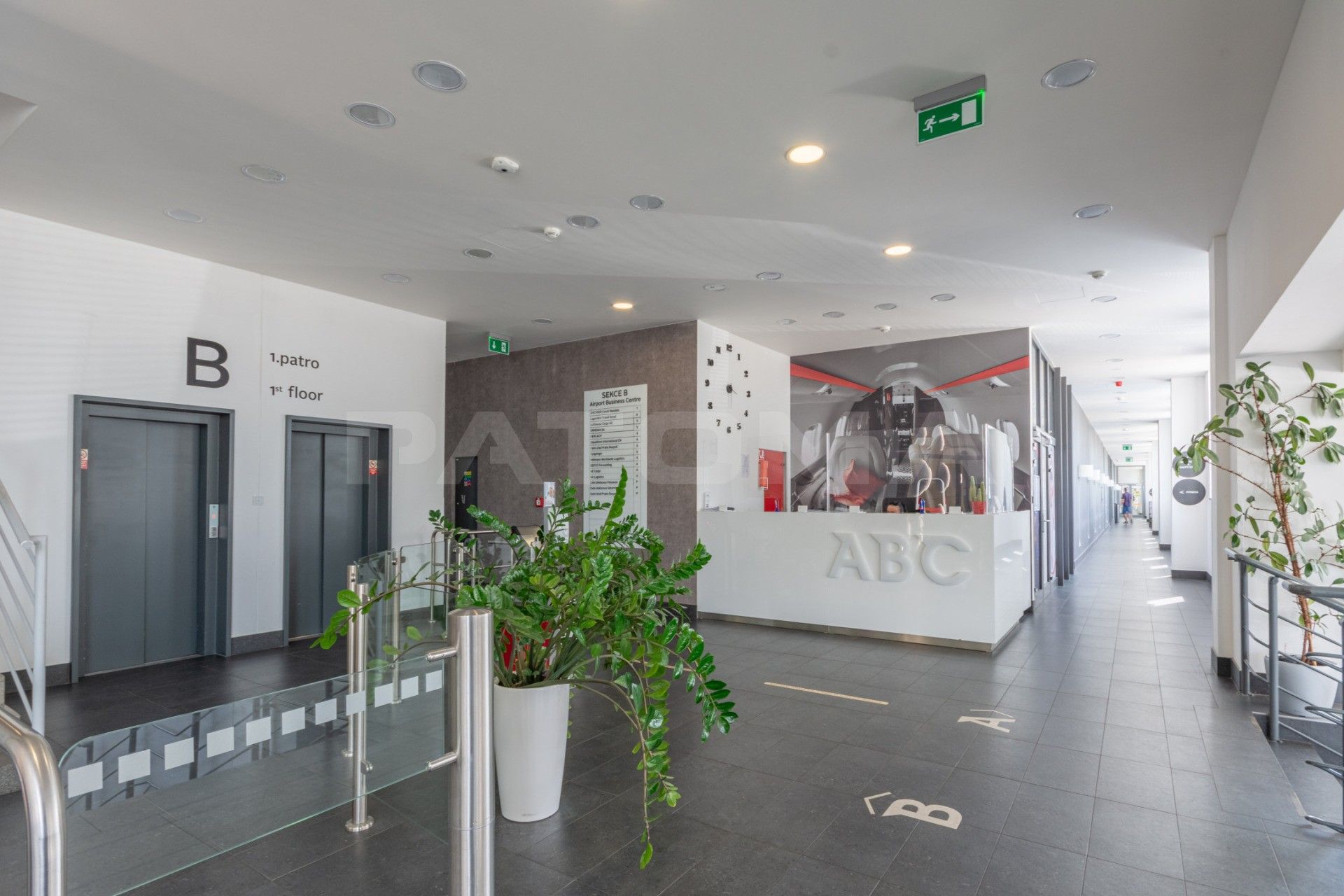 Pronájem obchodní prostory - Aviatická, Praha, 204 m² - 5