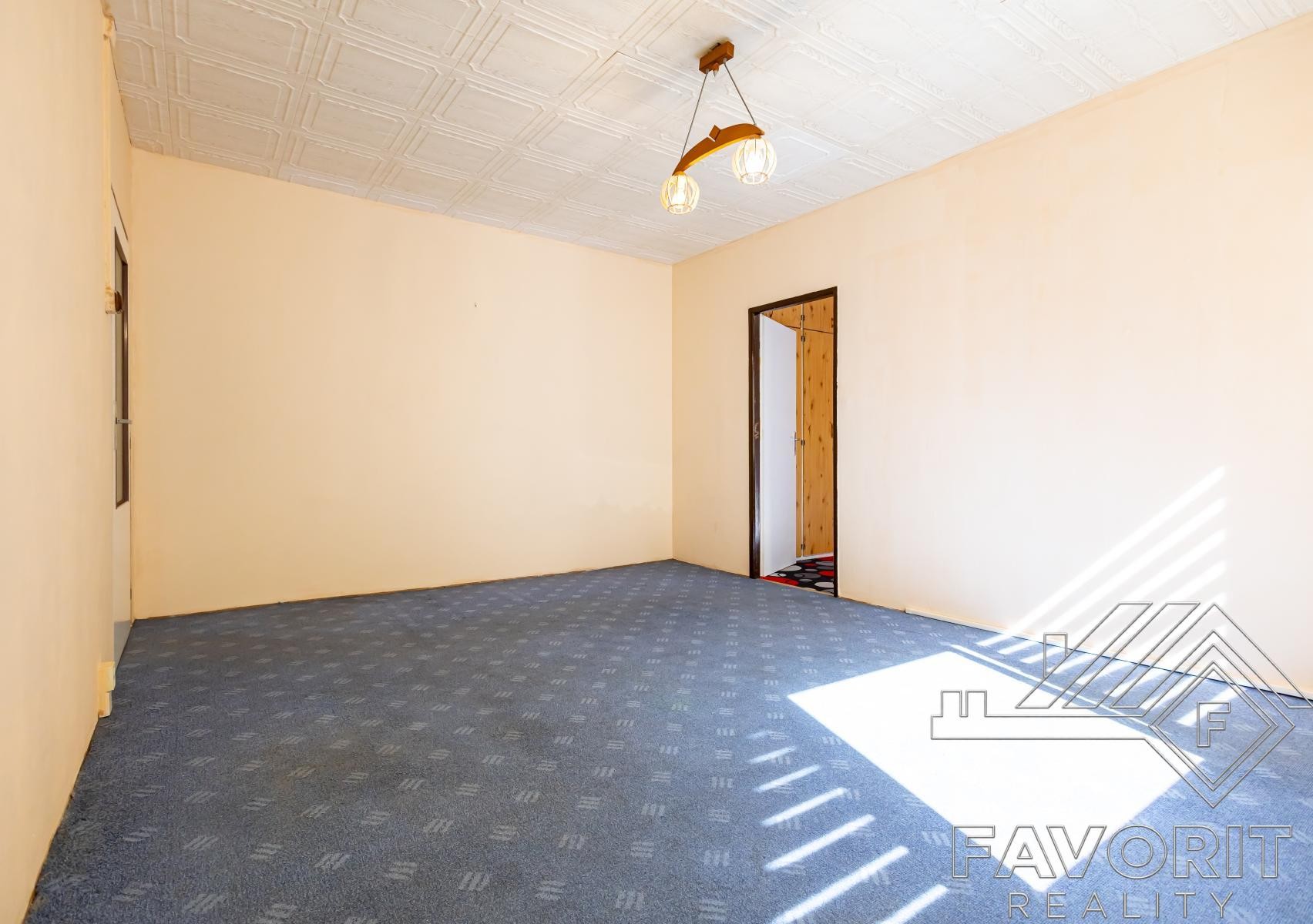 Byt 3+1 · 53 m² · Novoborská, Praha - 3
