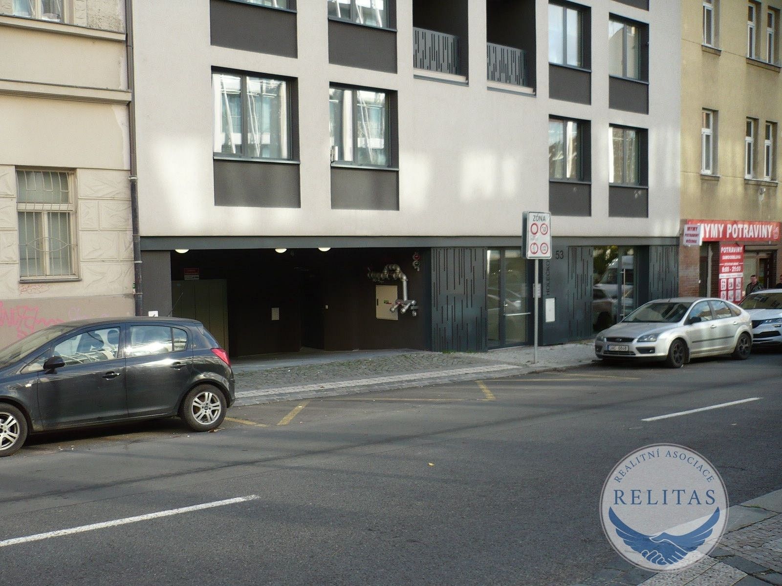 Ostatní, Holečkova, Praha, 15 m² - 1