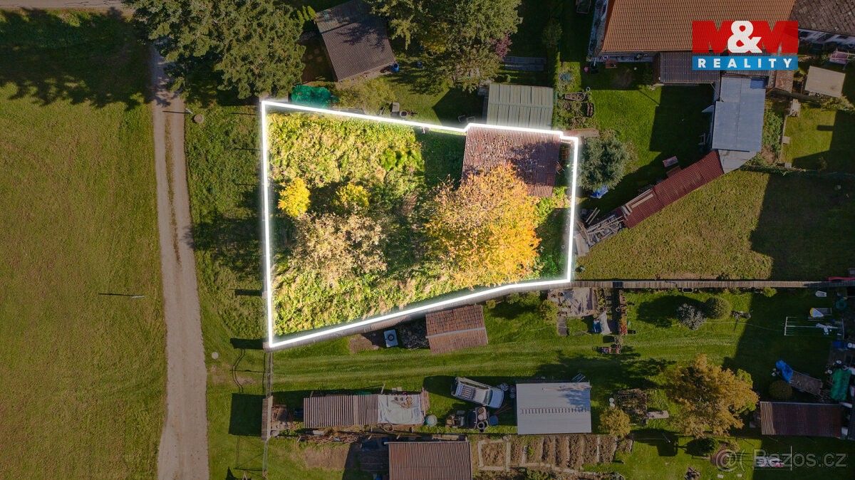 Prodej pozemek pro bydlení - Buk, 383 01