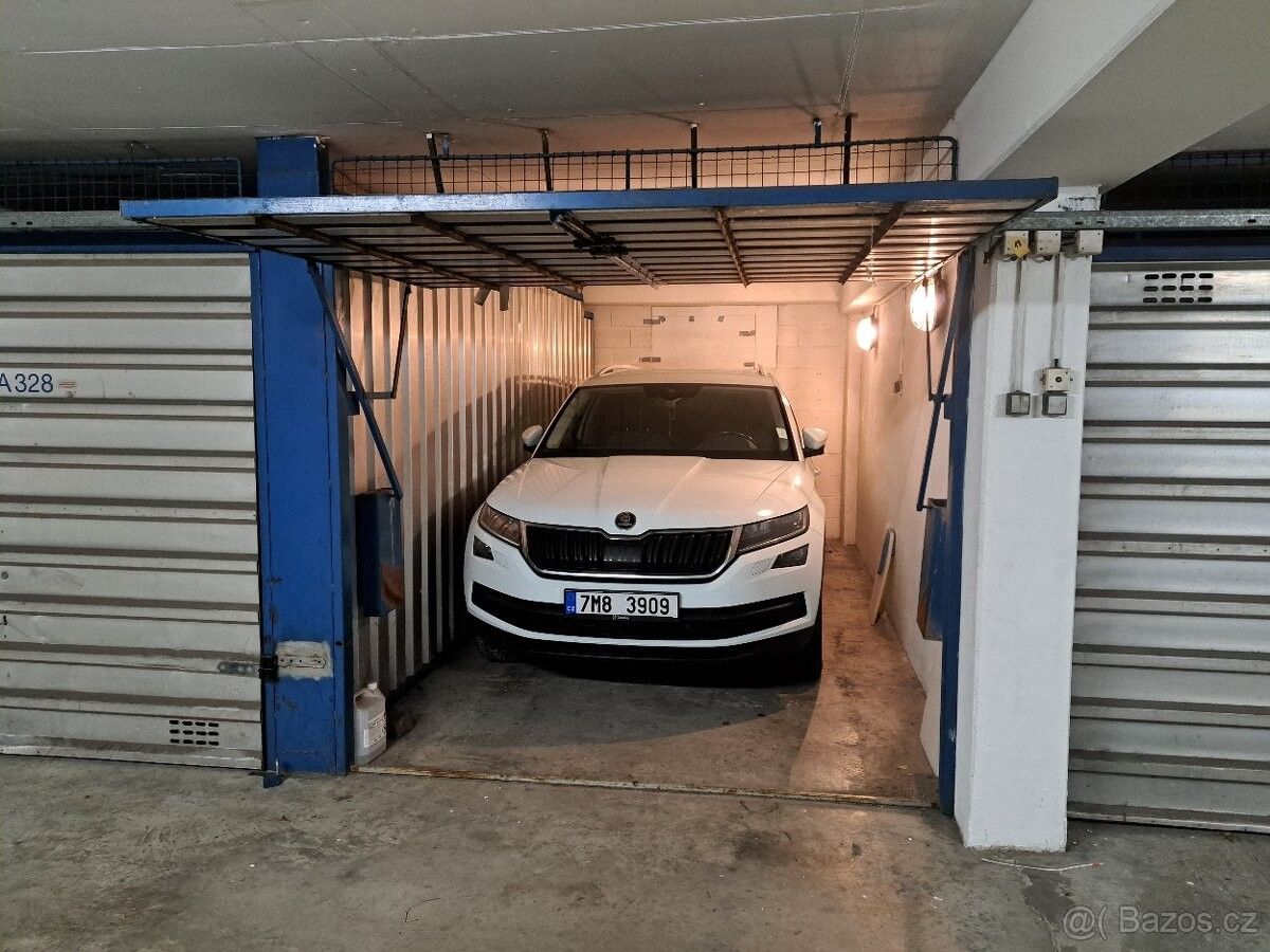 Garáže, Olomouc, 779 00