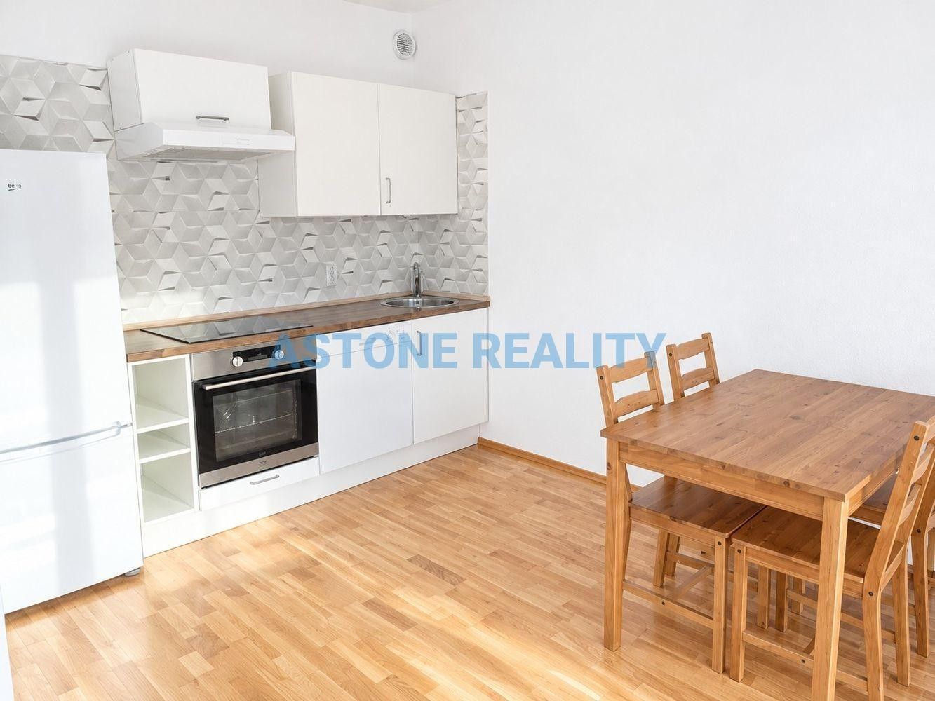 2+kk, Štorkánova, Praha Smíchov, 55 m² - 2