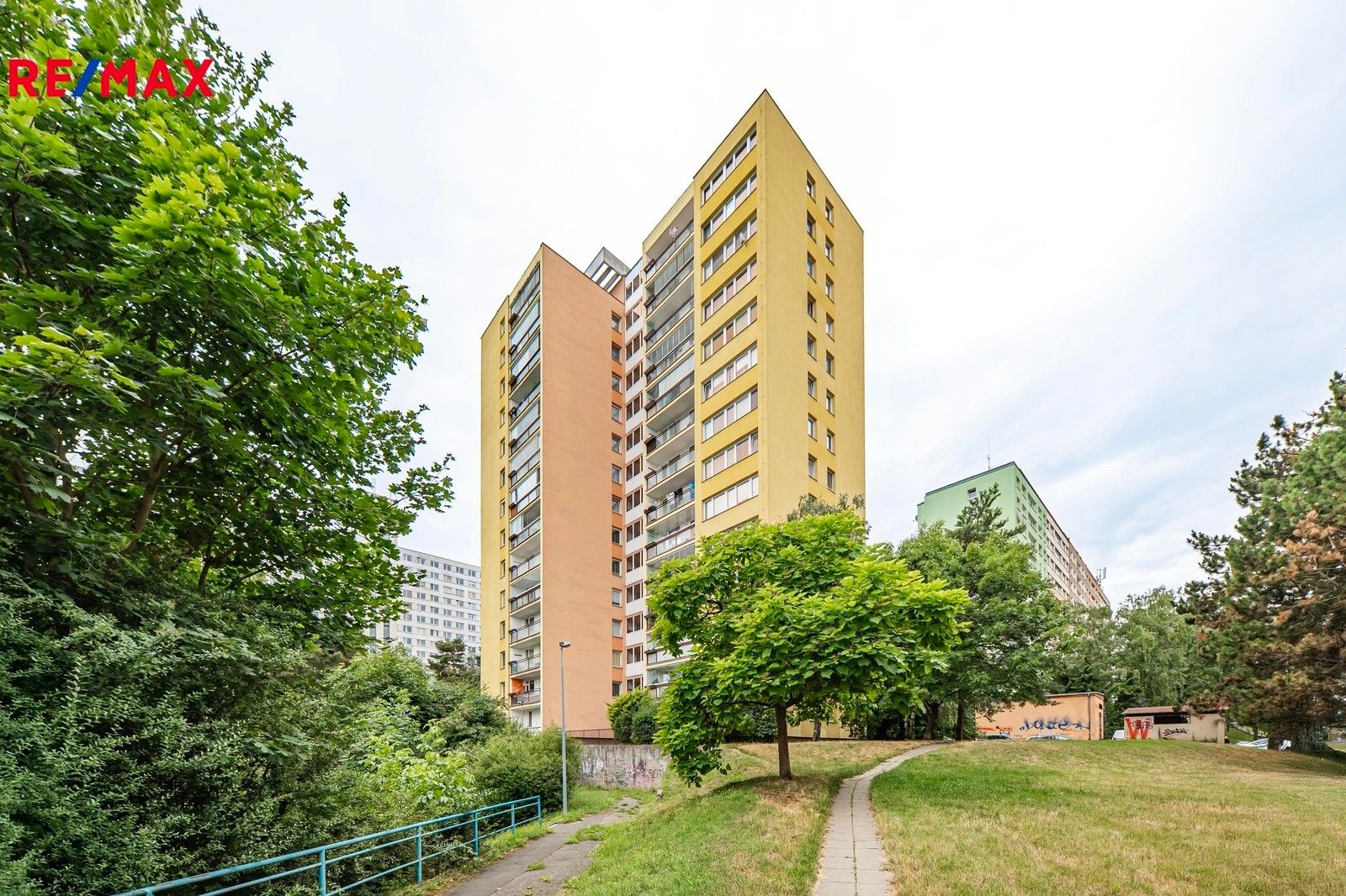 Prodej byt 2+1 - Bernolákova, Praha, 49 m²