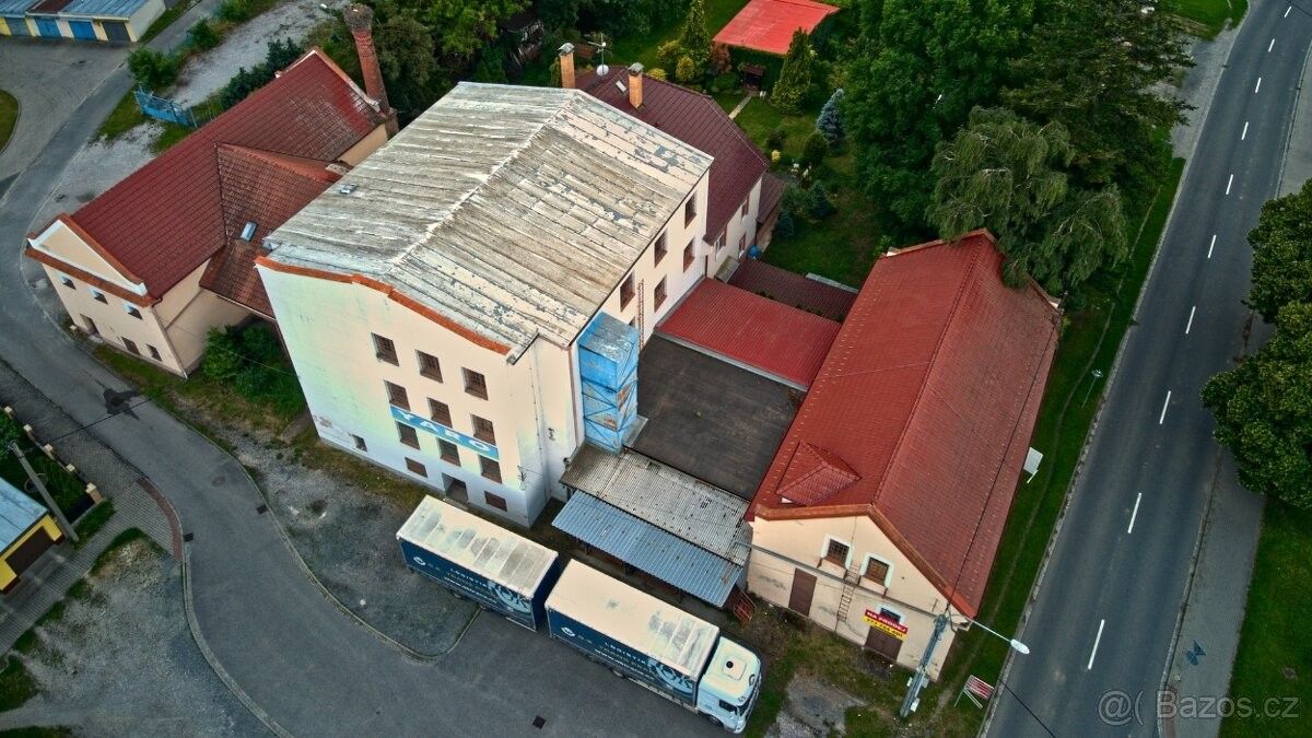 Prodej sklad - Uherský Ostroh, 687 24