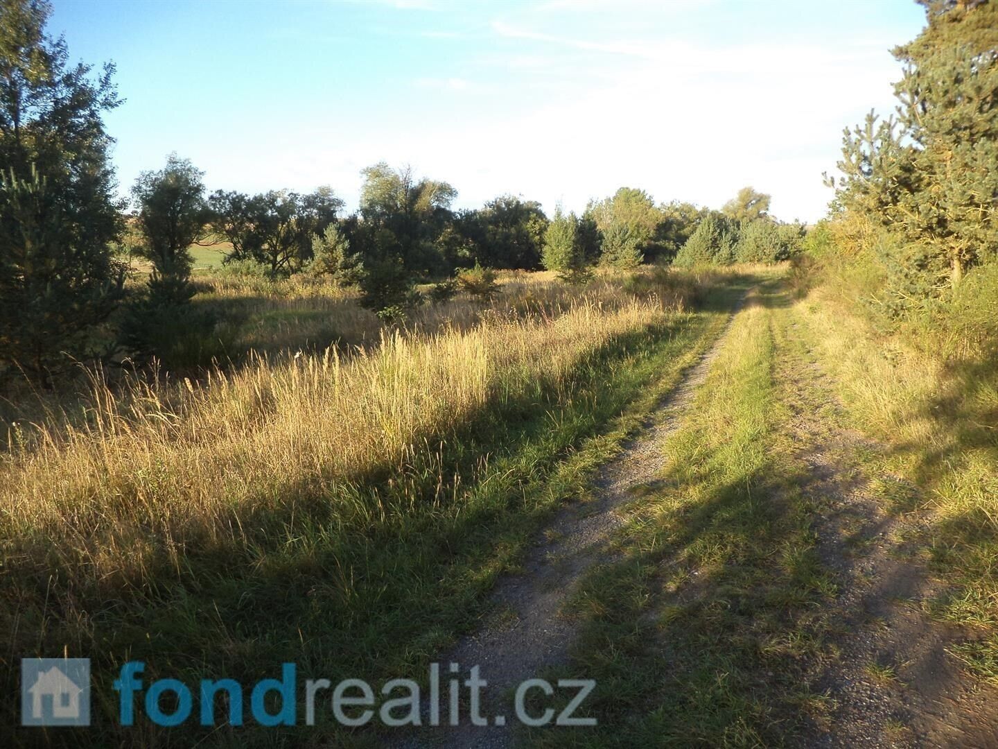 Zemědělské pozemky, Chrášťany, 640 m²