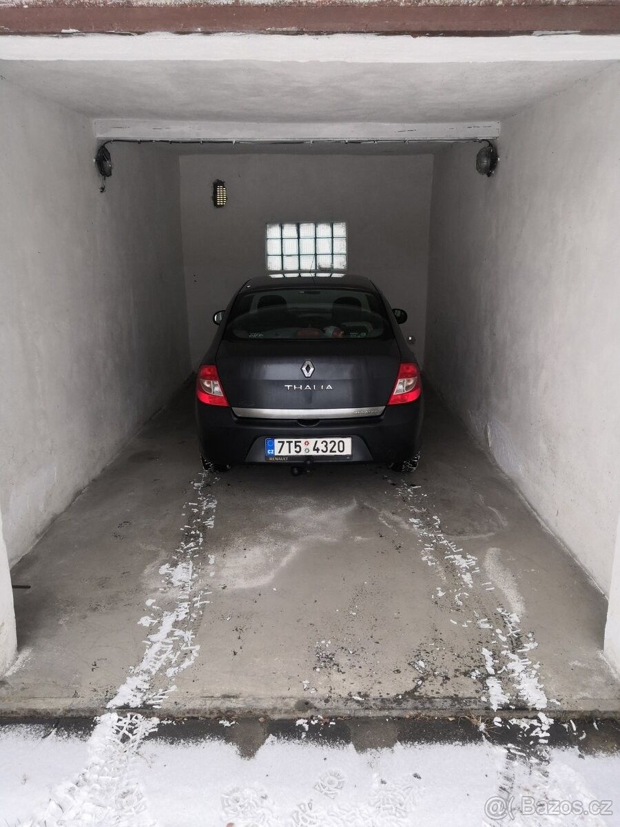 Garáže, Studénka, 742 13