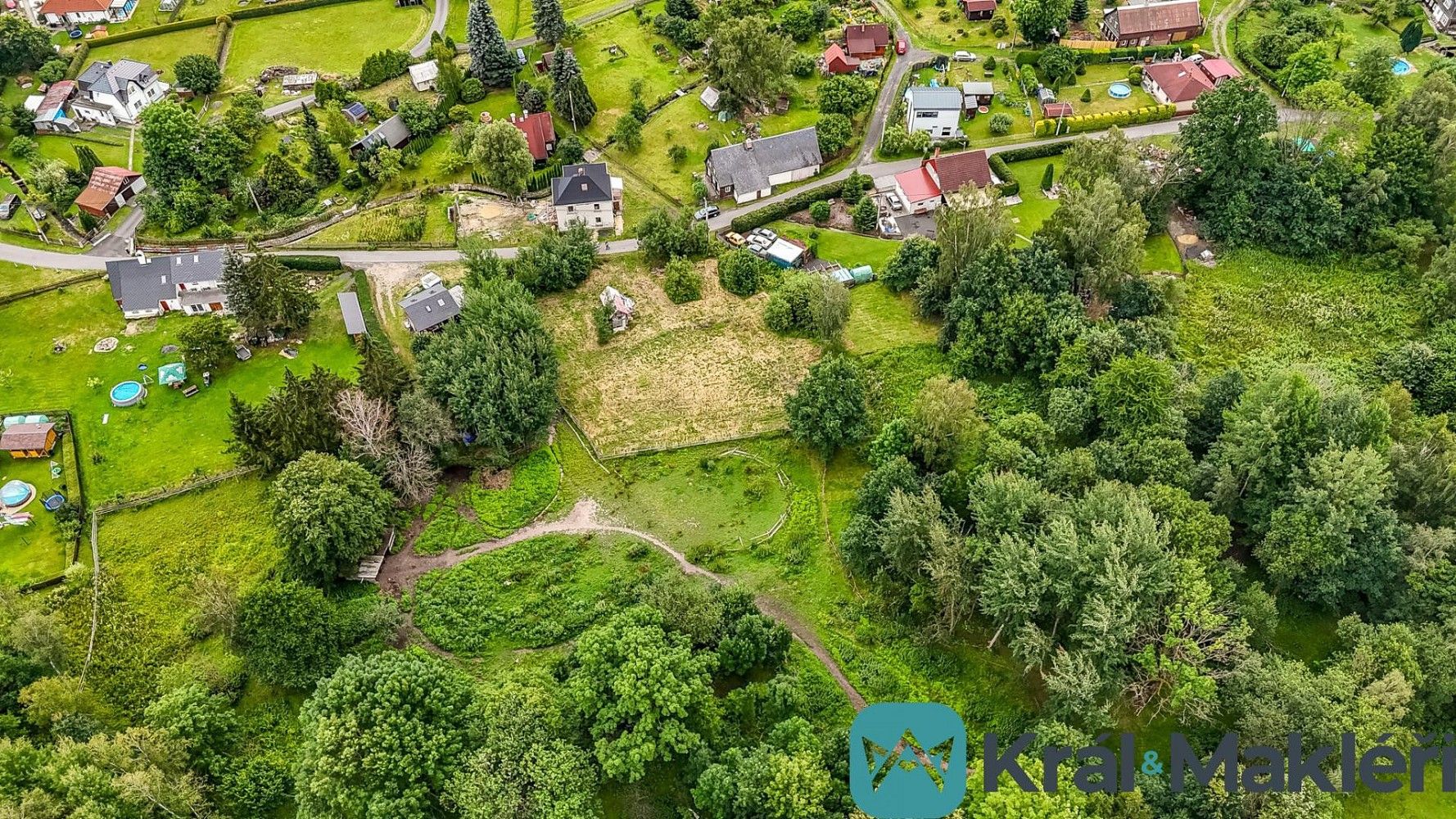 Pozemek pro bydlení, 1 909 m²