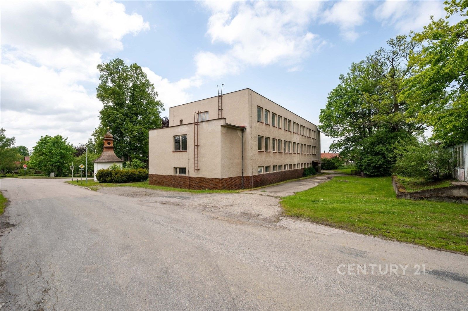 Kanceláře, Komorovice, 1 m²