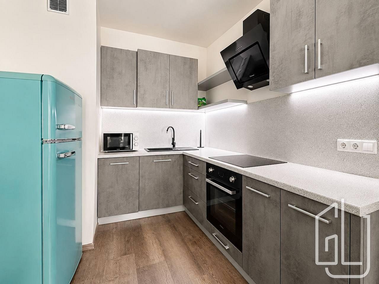 Pronájem byt 2+kk - Praha - Karlín, okres Praha 8, Hlavní město Praha, 67 m² - 5