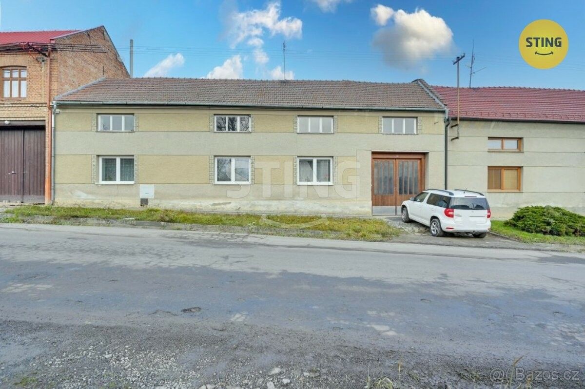 Prodej dům - Lešany u Prostějova, 798 42, 2 669 m²