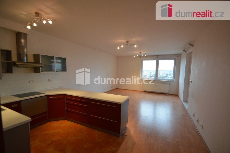 2+kk, Otradovická, Praha, 68 m²