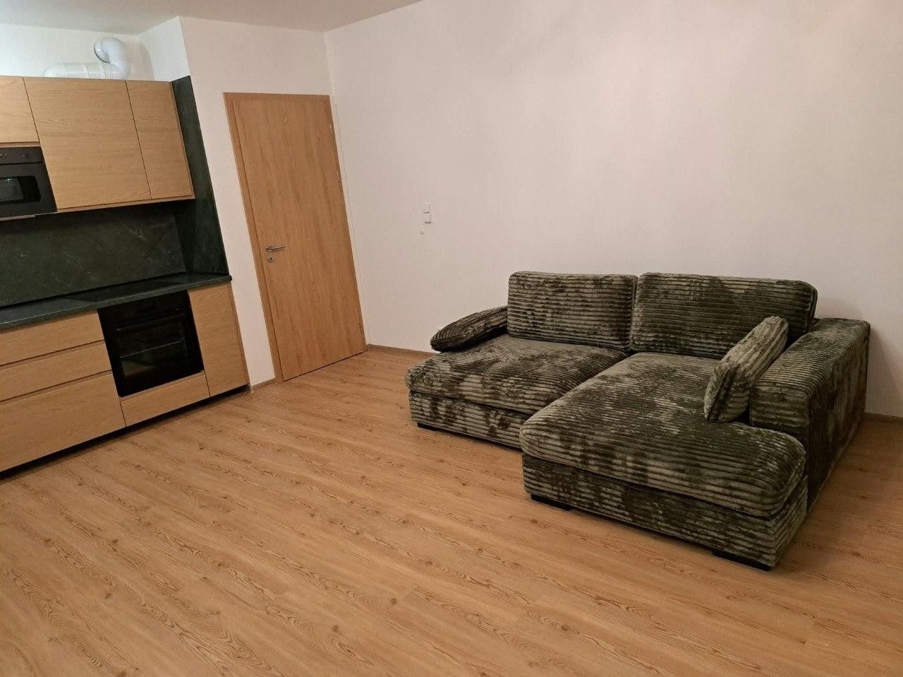Byt 2+kk · 54 m² · Dolní Měcholupy, Praha - 3