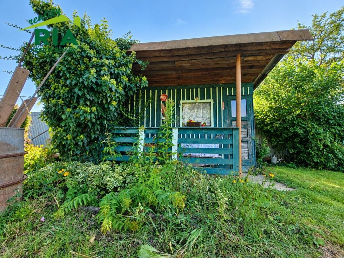Chaty, Nymburk, 288 02 - 1