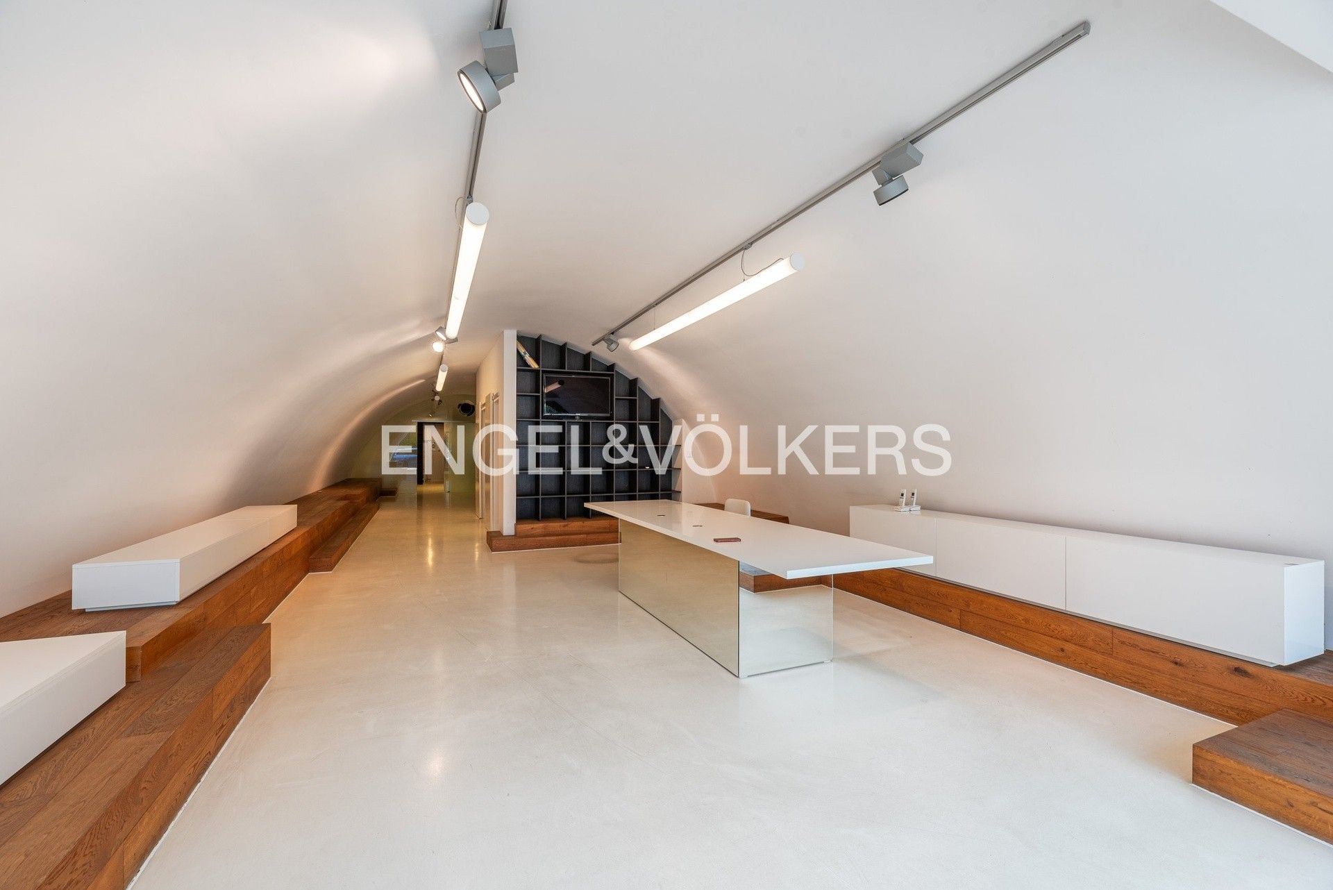 Pronájem obchodní prostory - Na Maninách 1590, Praha Holešovice, 250 m² - 5