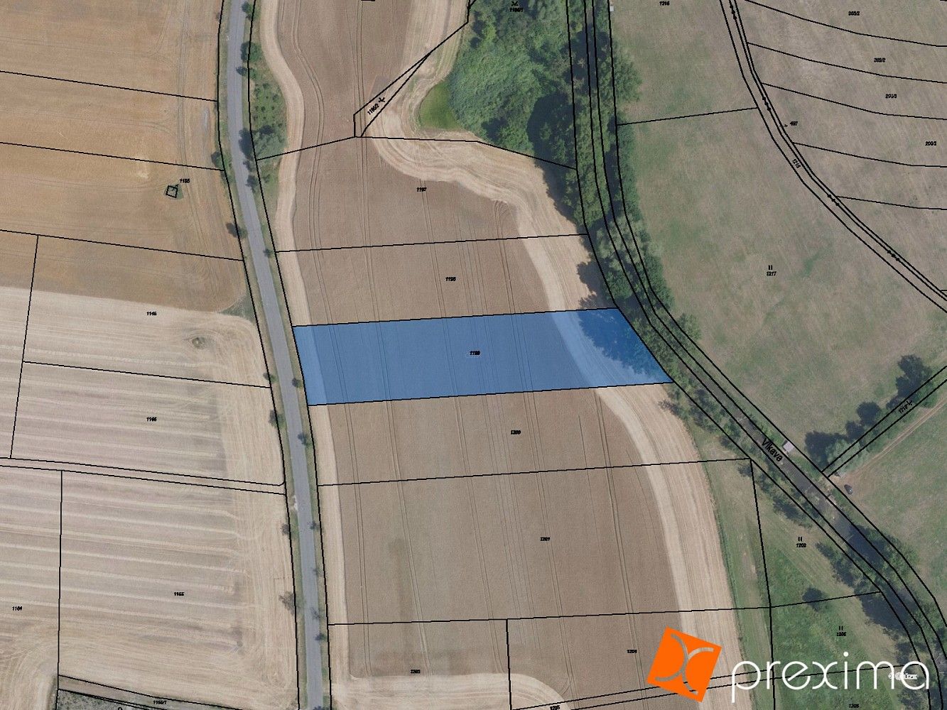 Komerční pozemek, 851 m²