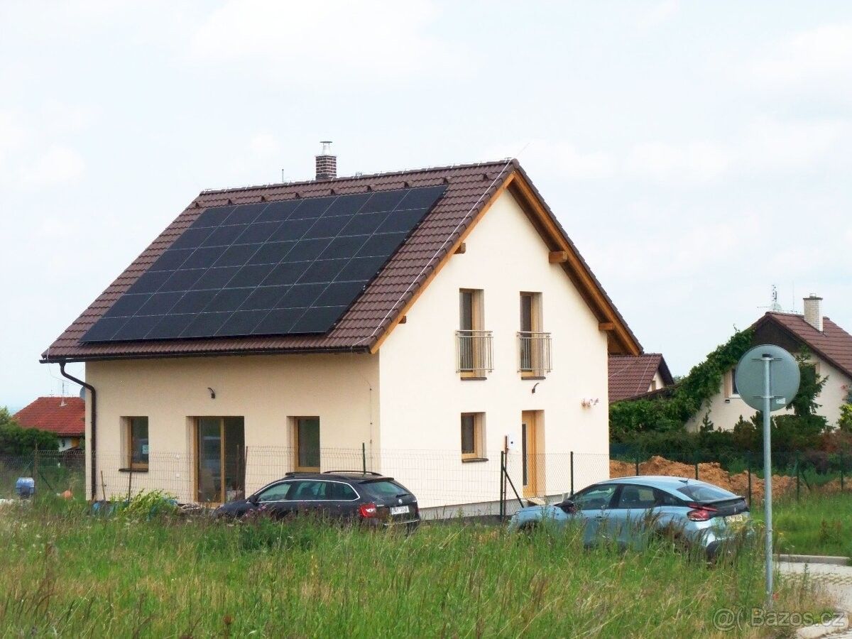 Rodinné domy, Úvaly, 250 82 - 2