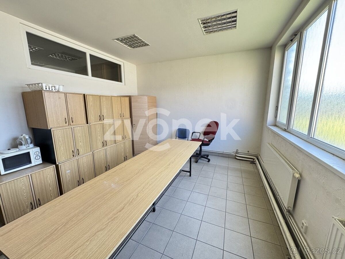 Nemovitost · Otrokovice, 765 02 - 4