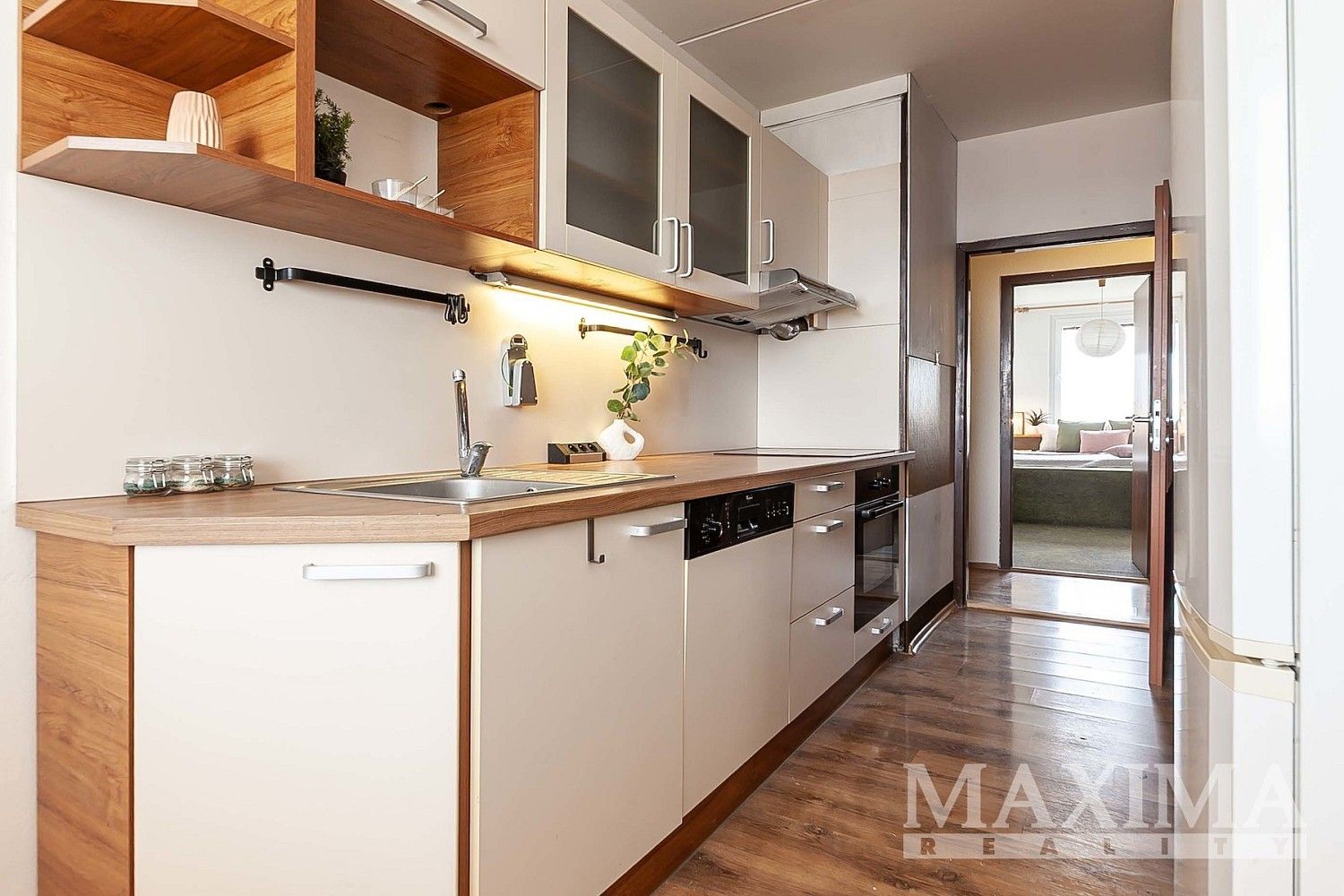 Byt 3+1 · 70 m² · Praha - Troja, okres Praha 8, Hlavní město Praha - 4