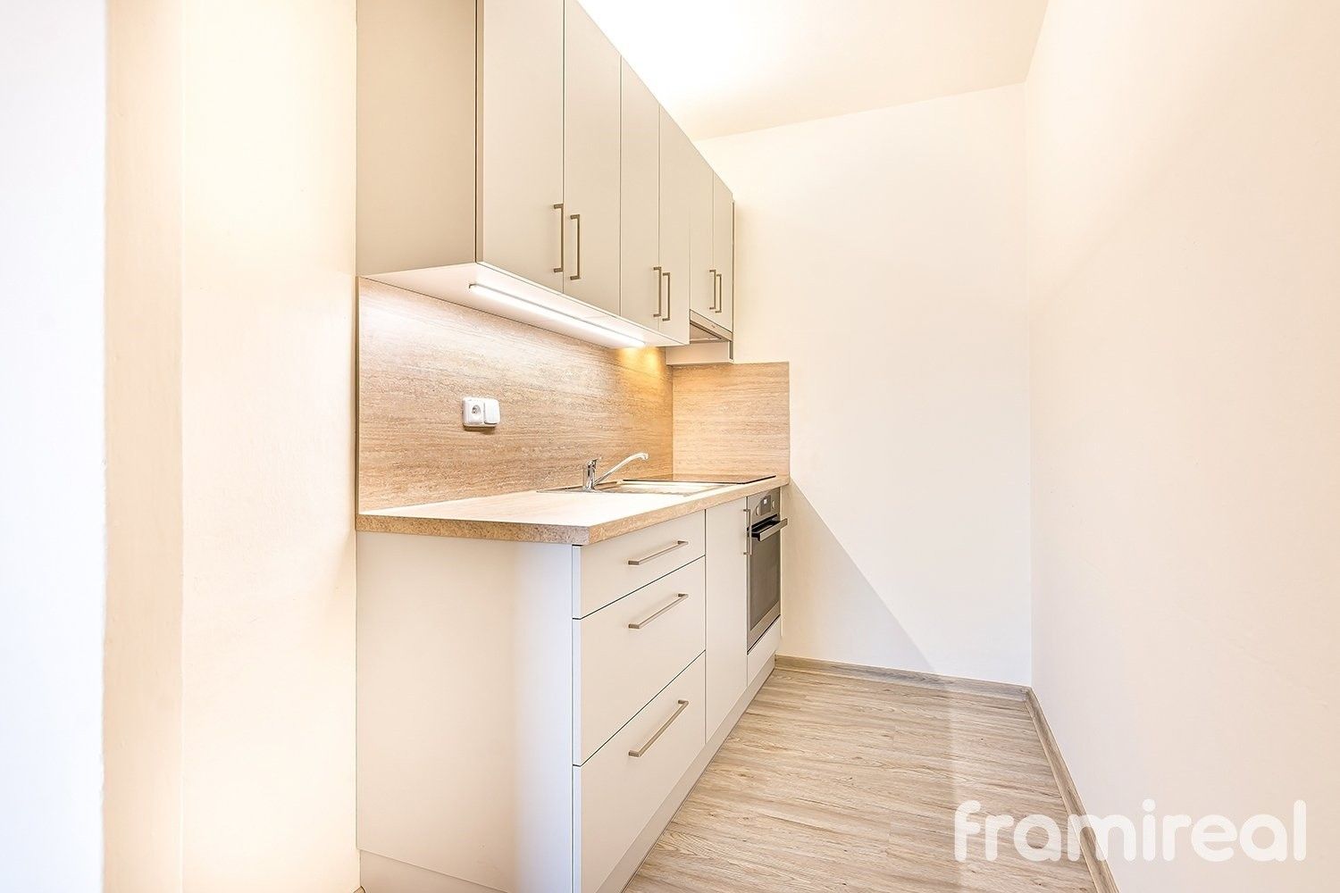 Pronájem byt 2+kk - Ukrajinská, Brno, 45 m²