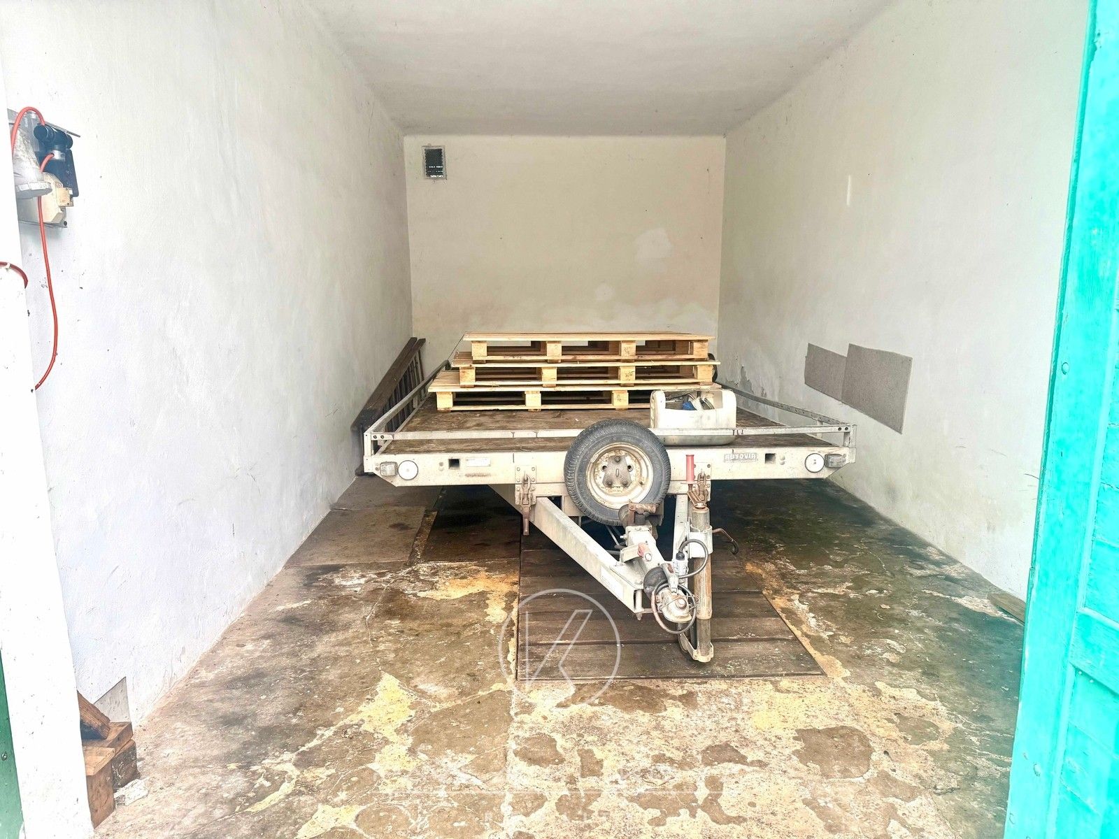 Pronájem garáž - Sušická, Plzeň, 23 m²