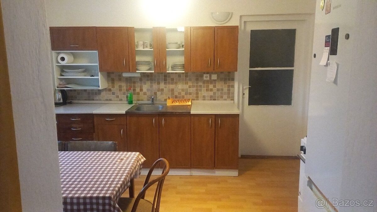 Restaurace, Hulín, 768 24