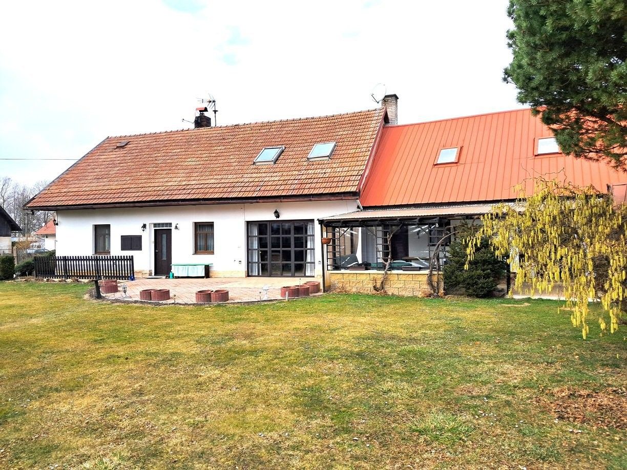 Chalupy, Veselská Lhota, Vysoké Veselí, 290 m²