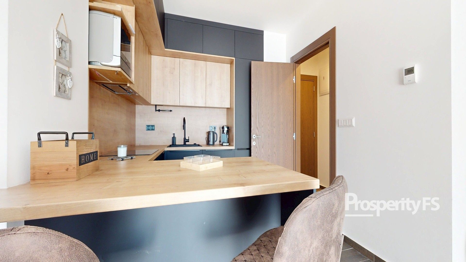 Pronájem byt 2+kk - Novoveská 3390, Teplice, 47 m²