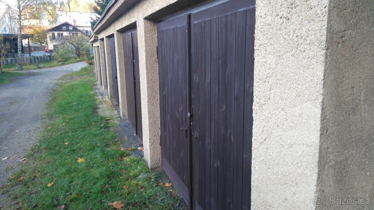 Garáže, Liberec, 460 15