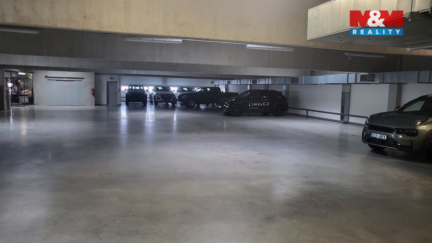 Pronájem ostatní - Komerční, Nupaky, 420 m²