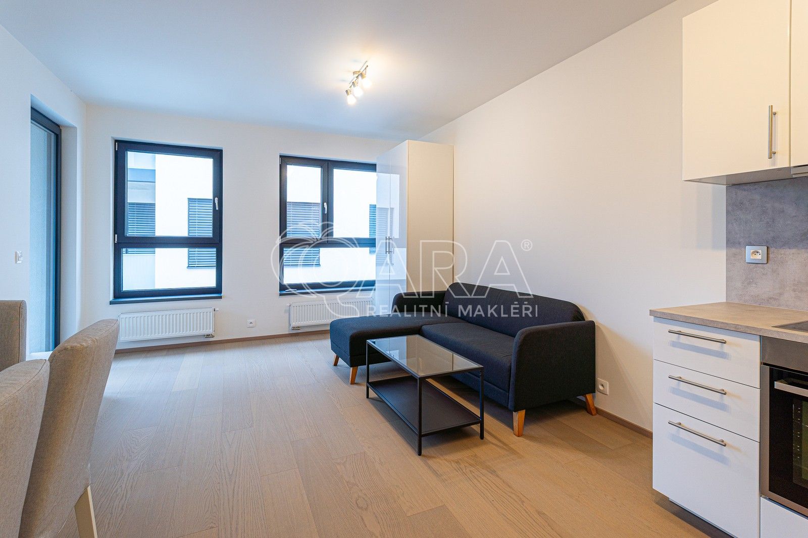 Pronájem byt 2+kk - Azzoniho, Praha, 51 m²