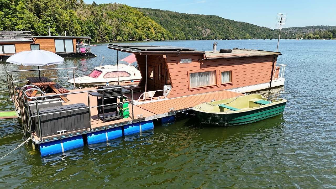 Chaty, Chotilsko - Prostřední Lhota, Středočeský kraj
