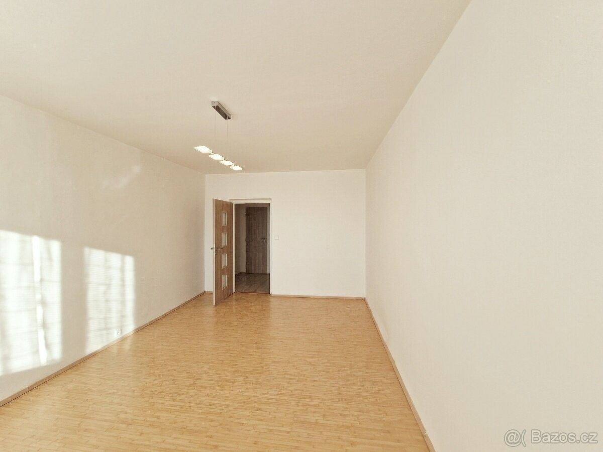 Byty, Ostrava, 700 30