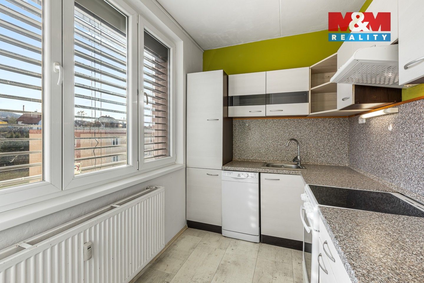 Prodej byt 2+1 - Roztoky, 52 m²