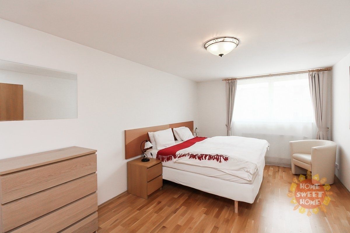 Pronájem byt 3+kk - Sázavská, Praha, 110 m²