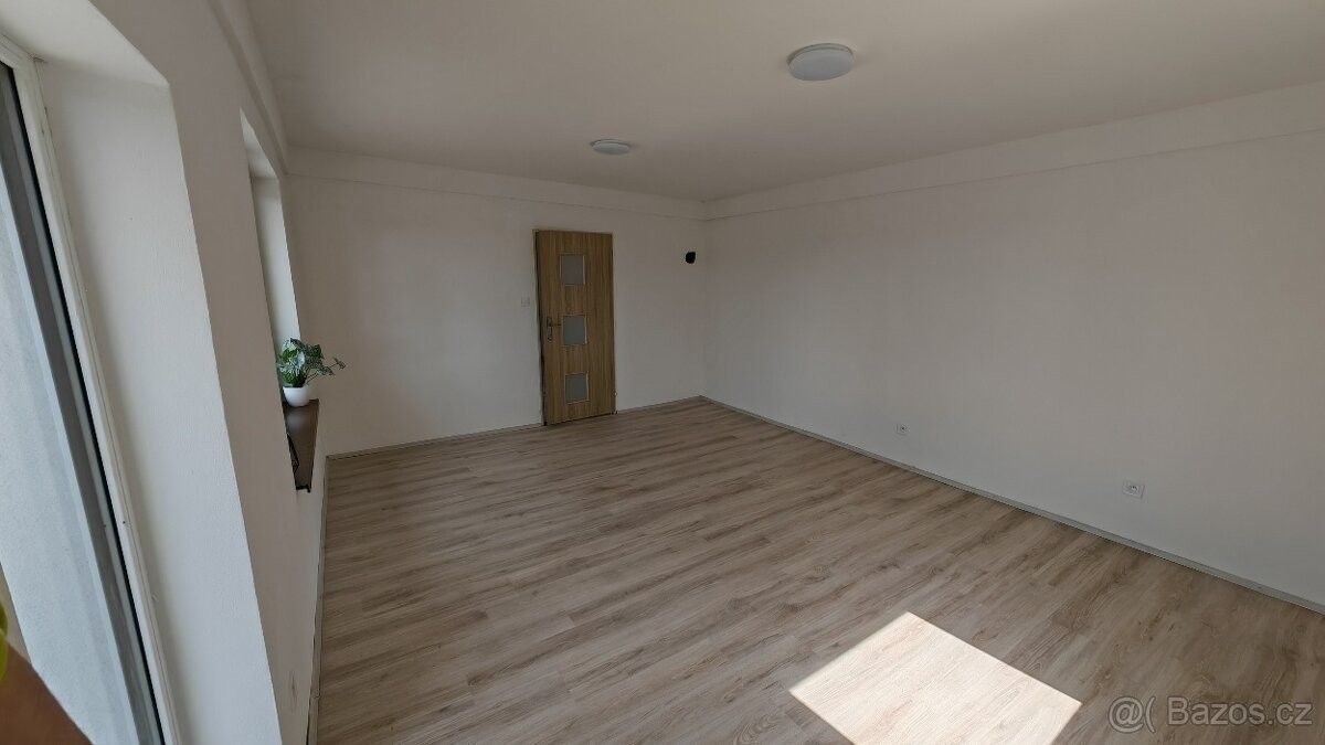 Pronájem rodinný dům - Rybitví, 533 54