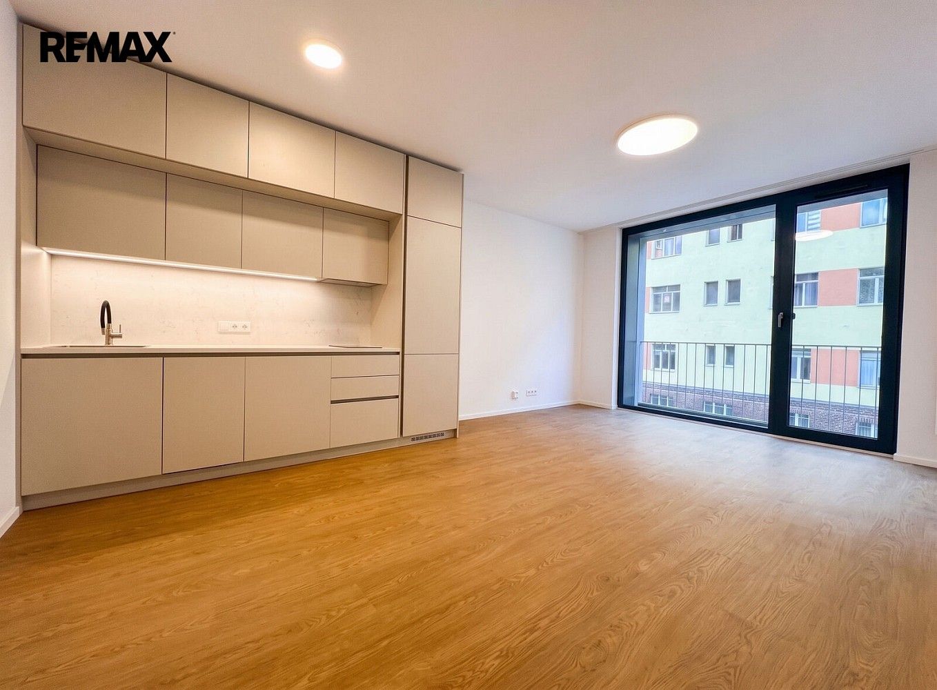 Pronájem byt 1+kk - Praha - Libeň, okres Praha 9, Hlavní město Praha, 39 m² - 5