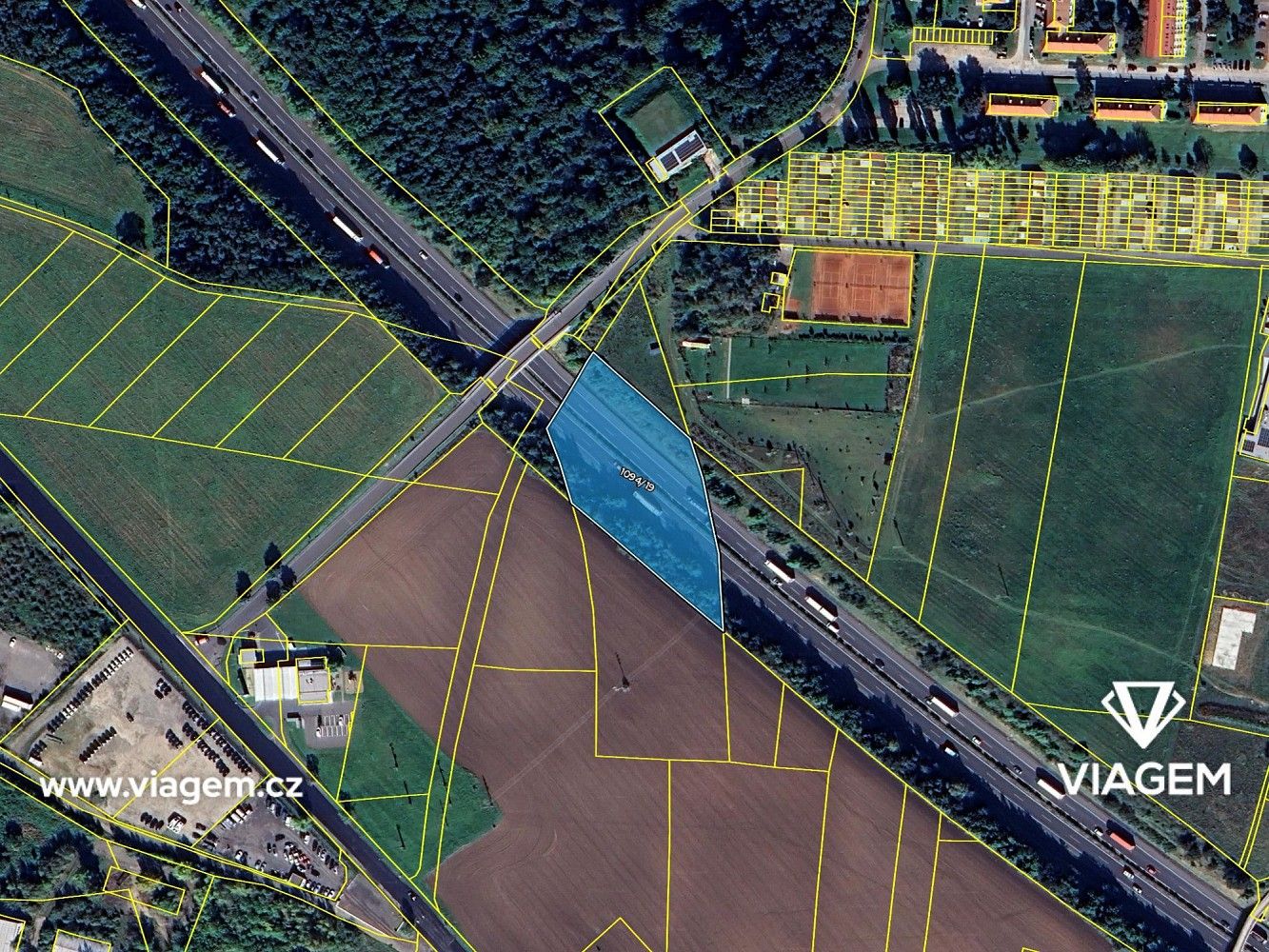 Prodej komerční pozemek - Odolena Voda, okres Praha-východ, Středočeský kraj - 5