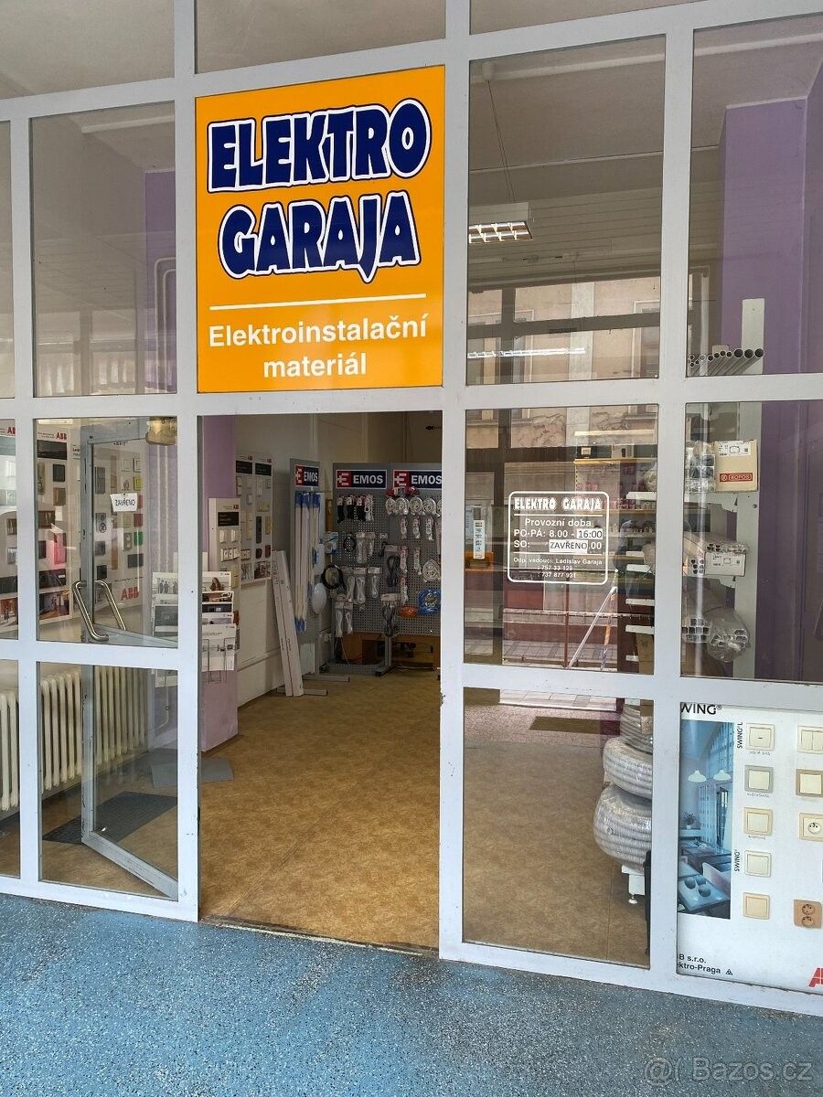 Pronájem obchodní prostory - Uherský Brod, 688 01