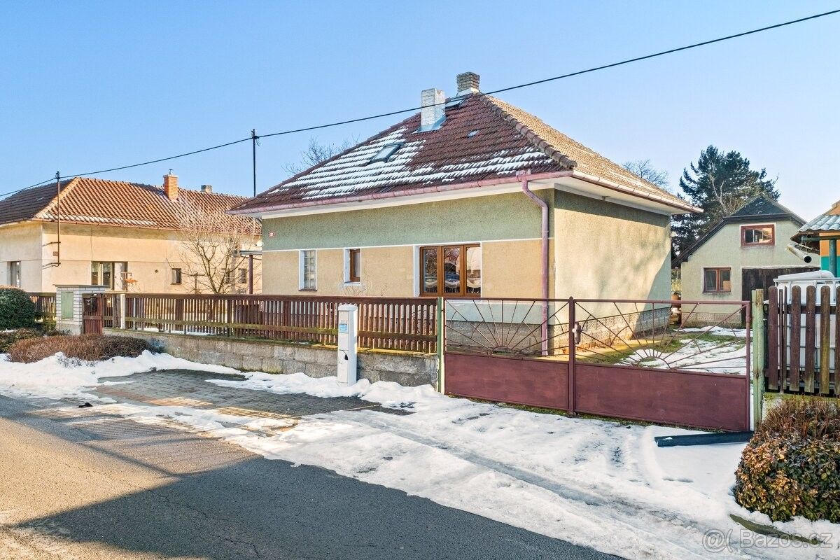 Rodinné domy, Veltrusy, 277 46