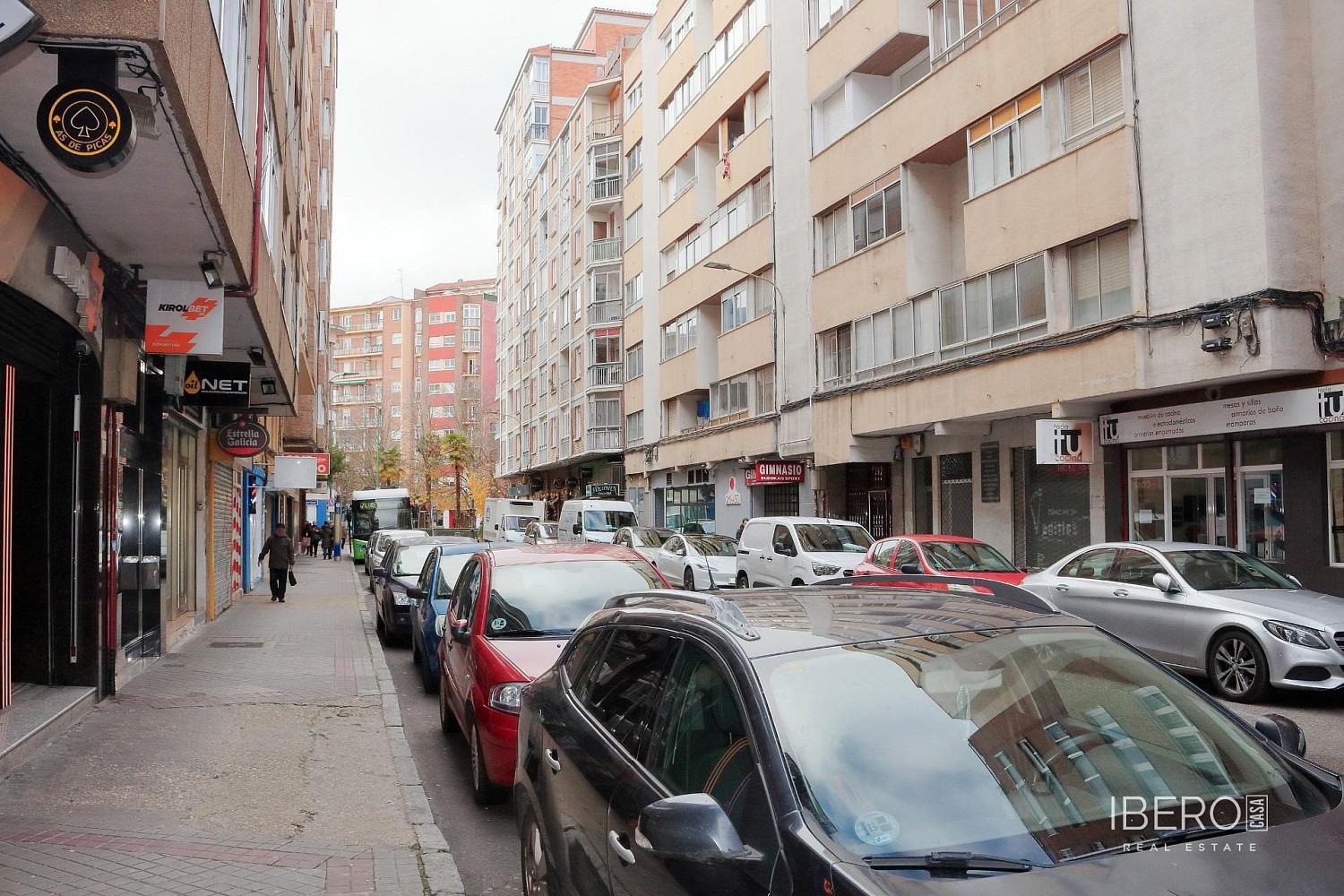 Prodej byt 5+kk - Valladolid, Španělsko, 145 m² - 5