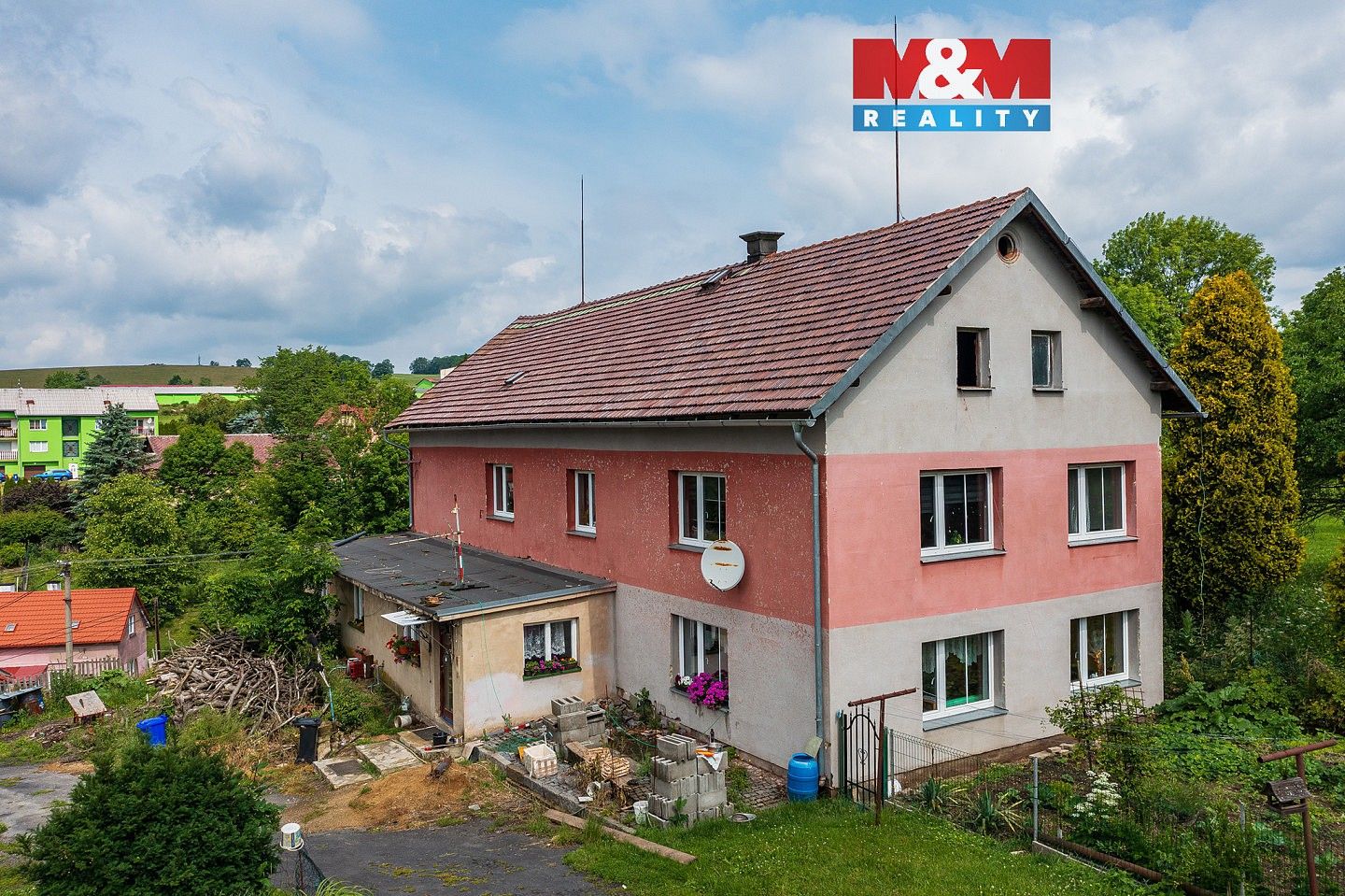 Prodej rodinný dům - Dobrná, okres Děčín, 383 m² - 1