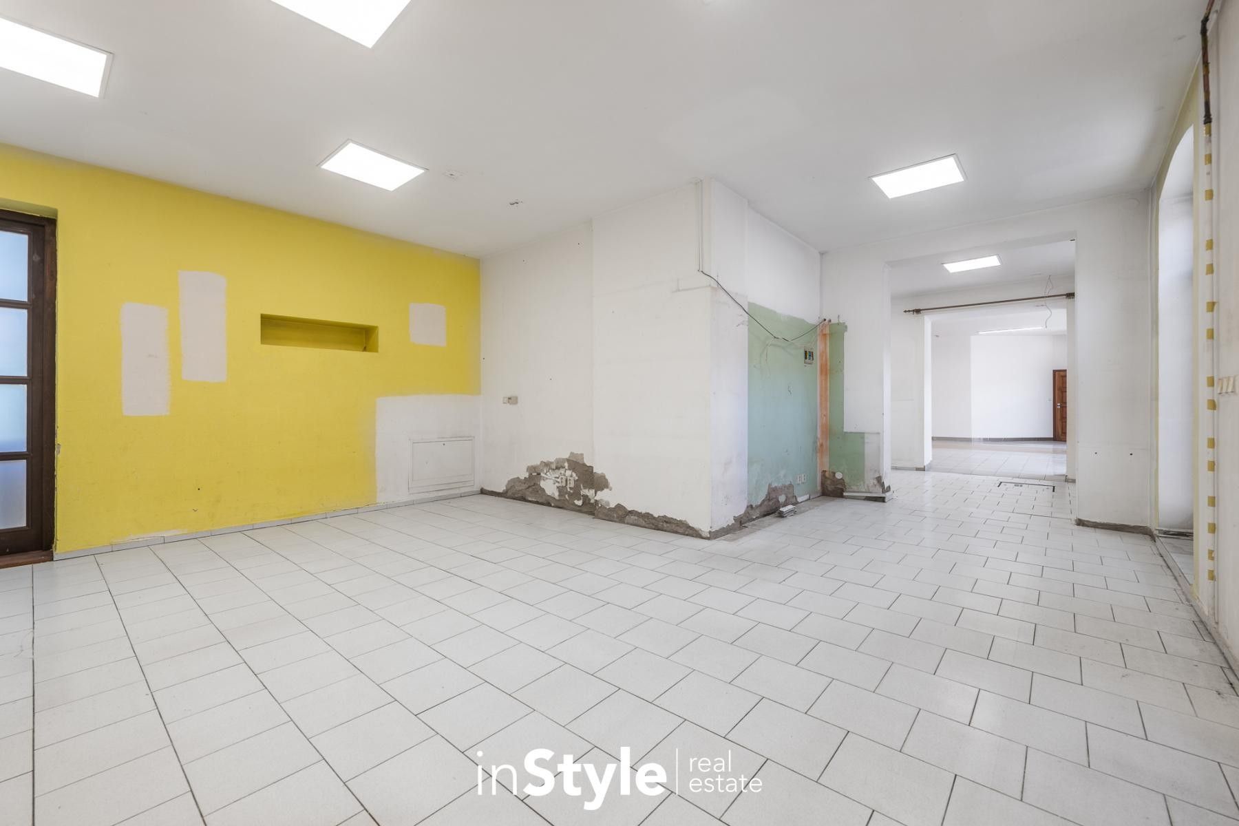 Pronájem obchodní prostory - Milíčova, Uherské Hradiště, 60 m²