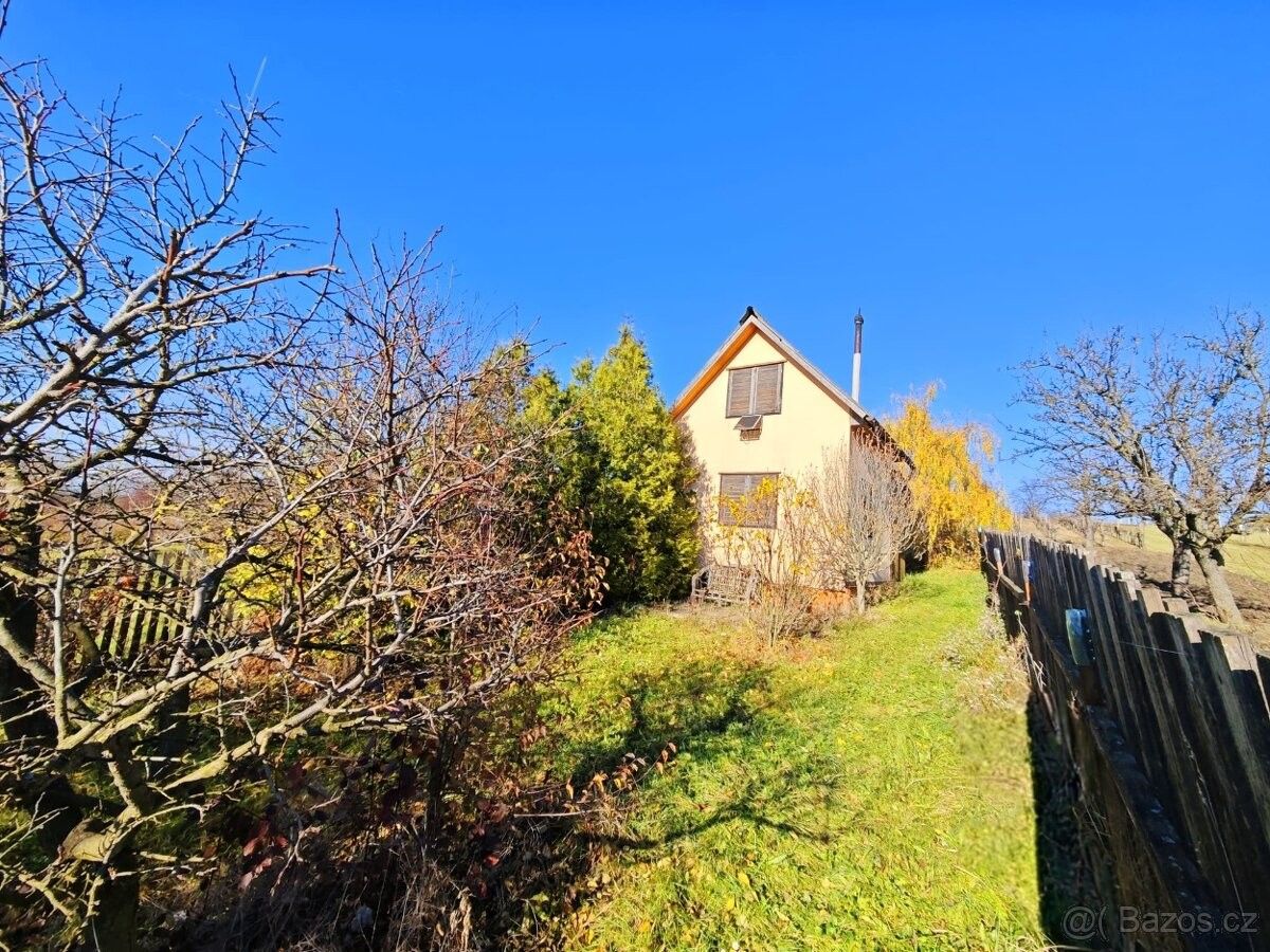 Zahrady, Strážnice, 696 62